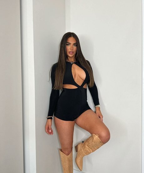 sexy mom onlyfans free img