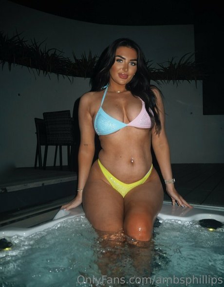 popular onlyfans pretty image