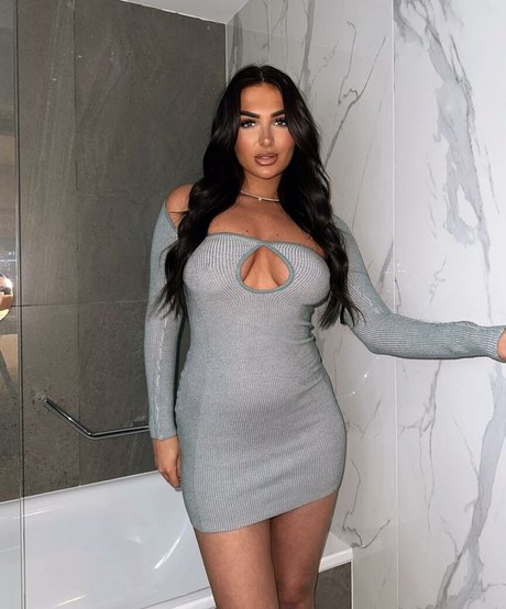 ambsphillips naked actress gallery