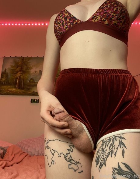 allie0t star sex img