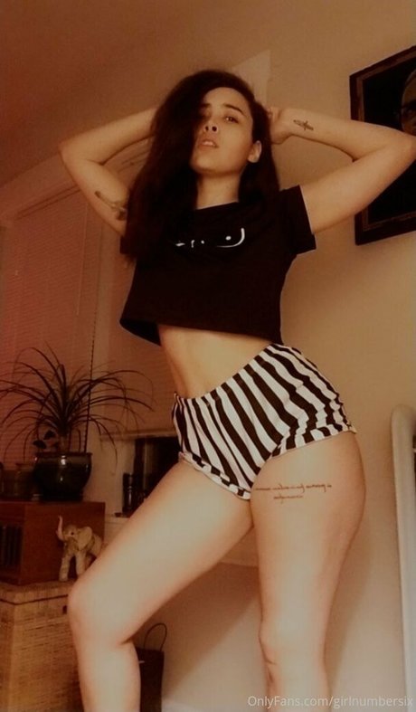 girlnumbersix model nice pics