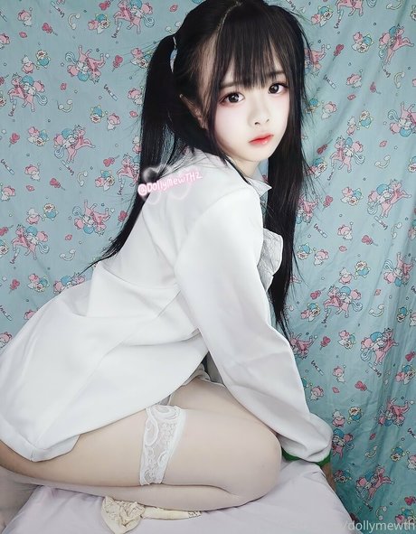 DollyMewTH model hd photos
