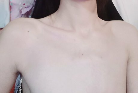DollyMewTH sexy star pics