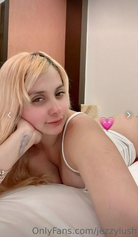 Jezzylush nude star picture