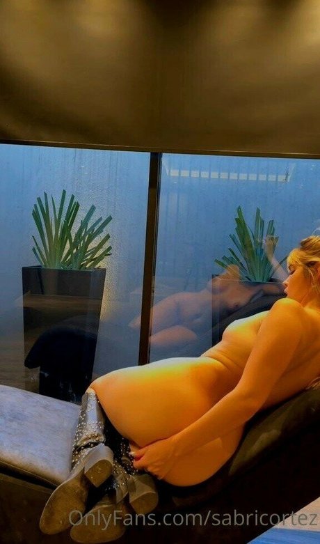 Sabri Cortez hot actress pictures