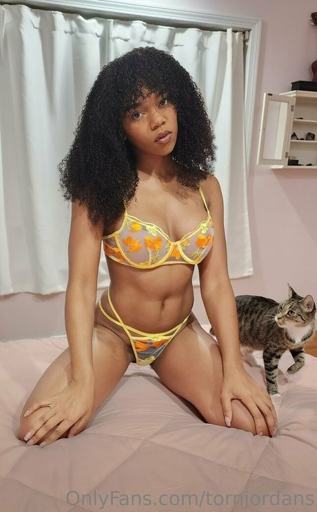 tornjordans star sexy image