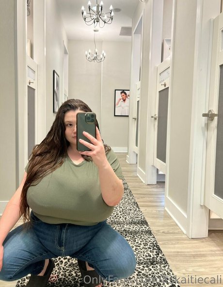 cameltoe onlyfans adult photo