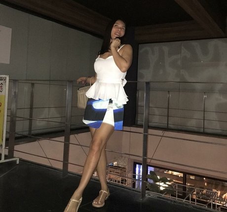 Worldsexiestfeet model porn photos