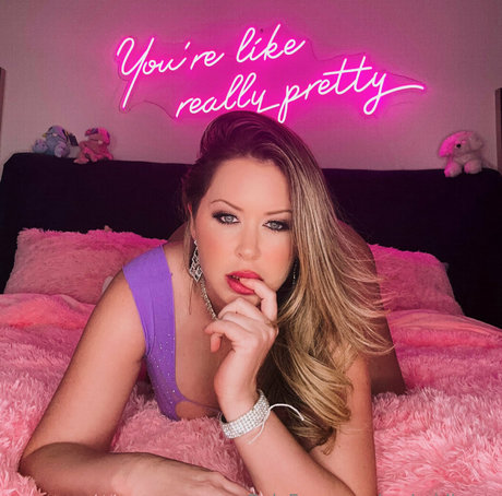 emiaddisonx nude pornstar galleries