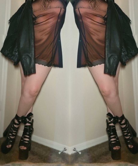 Joanne Rose model pics