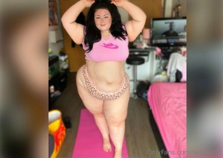 lana2002 nude actress pics