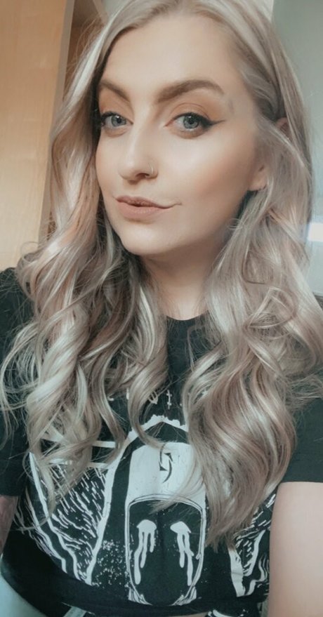 Femmefataleairsoft naked star pictures