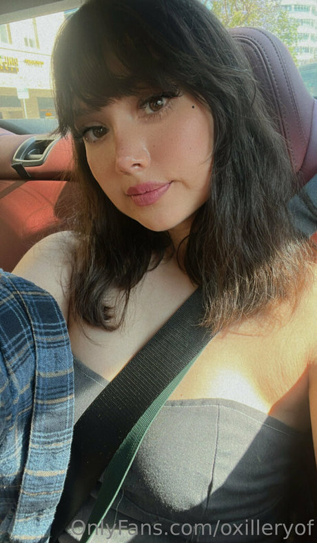 oxilleryof model adult pics