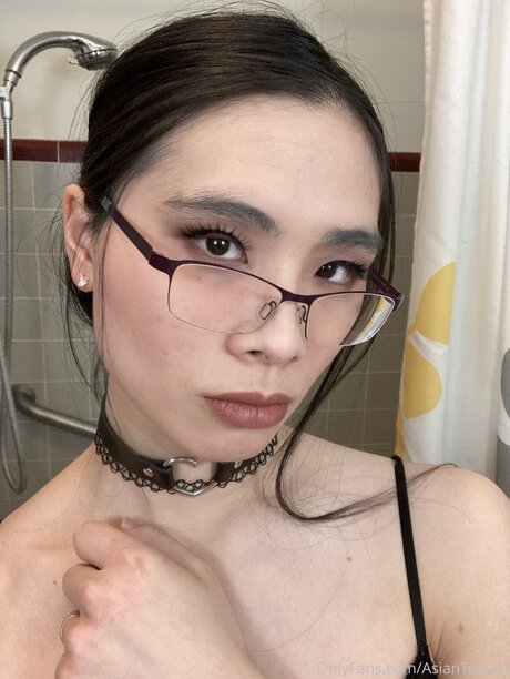 Camellia Wu hot model gallery