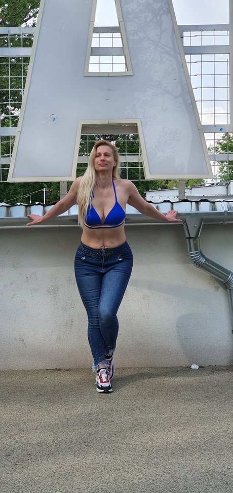 Mia Pillango star porn pic