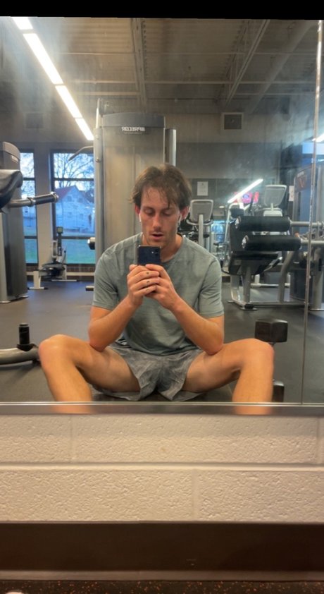 Babytwunk star adult photo