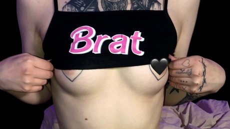 _Baby Vampire_ model high quality images