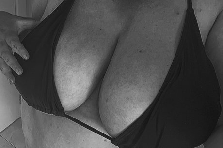 BbwBrattySub star art image