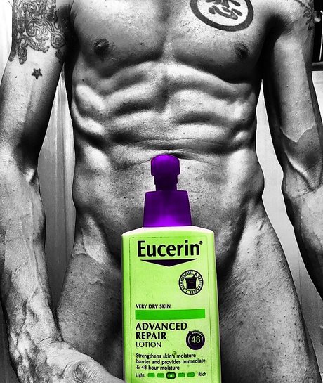 Dan Titus nude actress pic