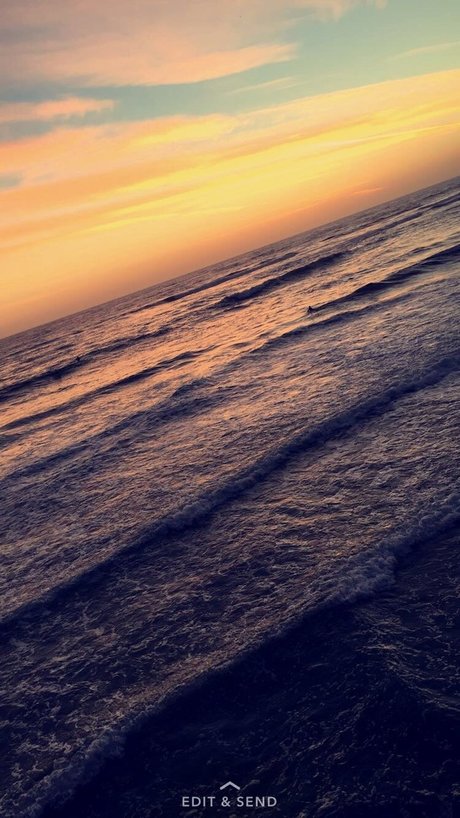 Mr Random star nude images