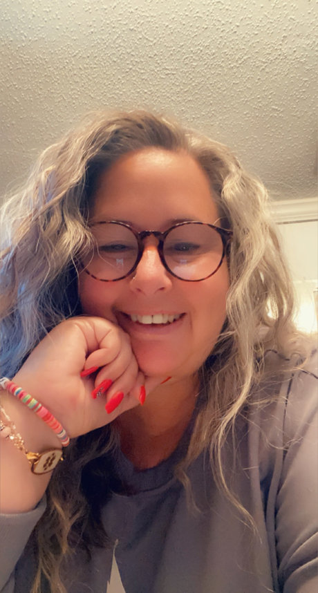 Ms L beautiful model picture