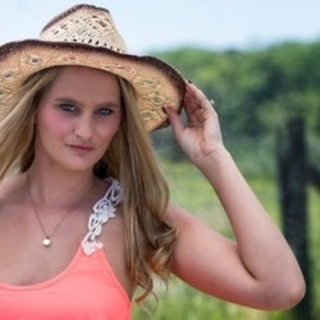 Model Elizabeth Kolton sexy pornstar image