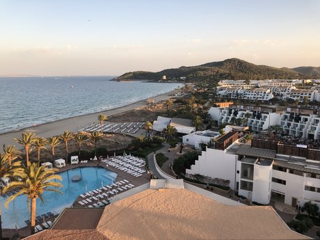 Andres Beltran star pretty gallery