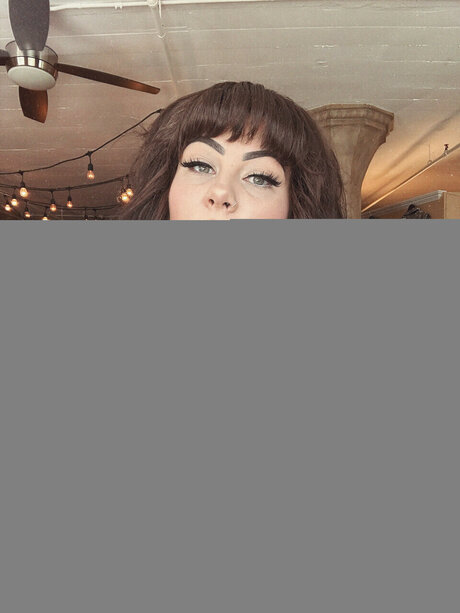 Vampirella star beautiful picture