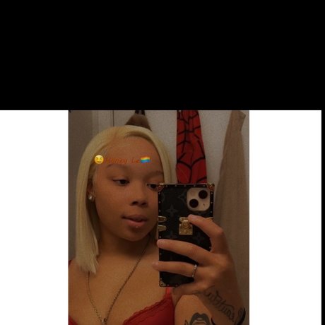 Le Lee porn actress pics