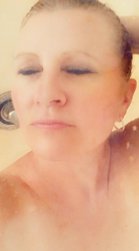 Milf Zena cumlover pornstar img