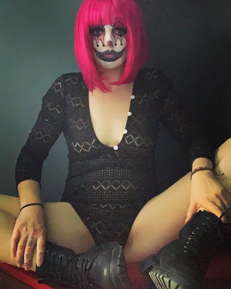 MissFrownyClown pornstar hot image