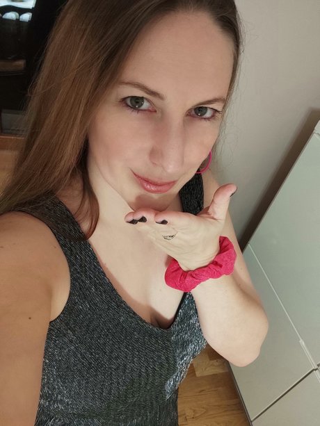 Miss Feet Tender nude pornstar picture