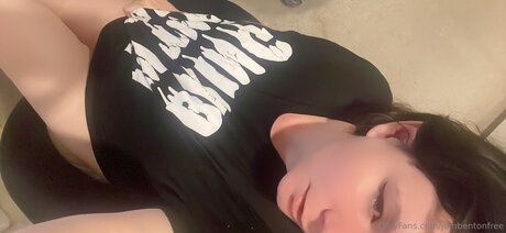 Jembentonfree best model photo