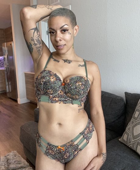 Jeanie Marie star sex picture