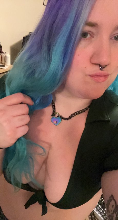 Jessi Pie art model photo