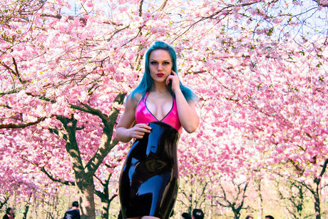 Miss Metnal sexy model photo