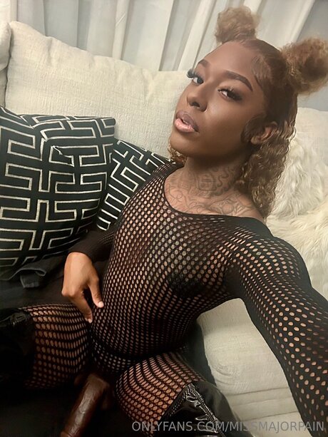 Miss MAJOR Pain best star photo