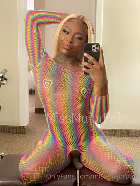 Miss MAJOR Pain hot star photo