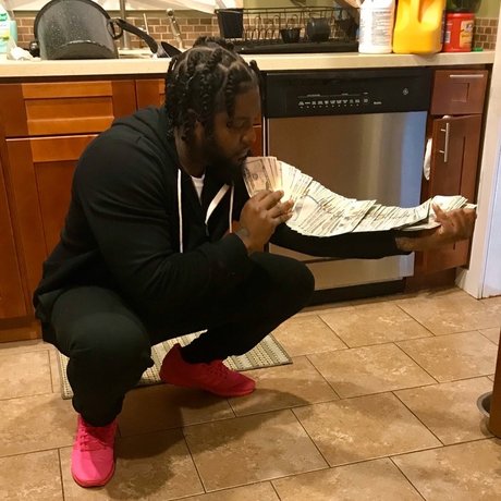 ItzYungBaby hot star image