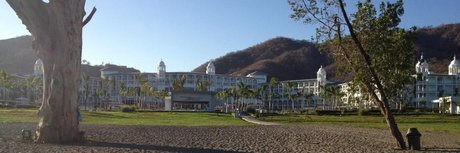 Jbear erotic model photo