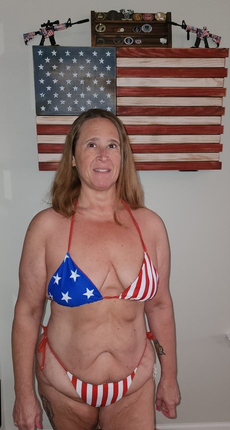 Hostess City Swingerz porn model archive