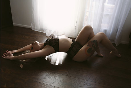 Heather Lindsay nudes actress gallery