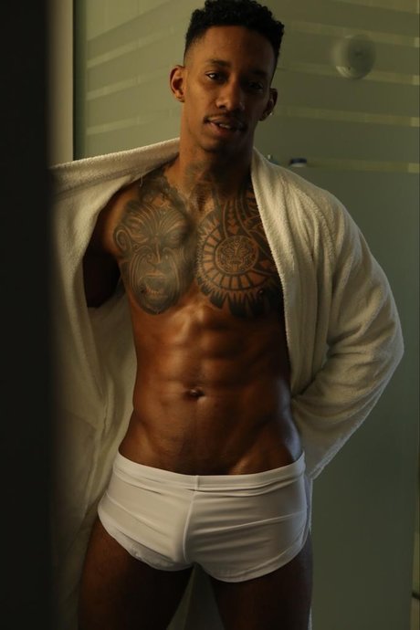 Jes s Reyes_ sex model picture