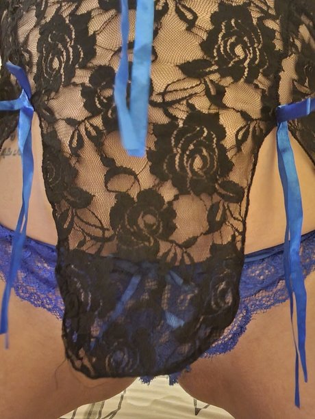 HotWidow xxx pornstar picture