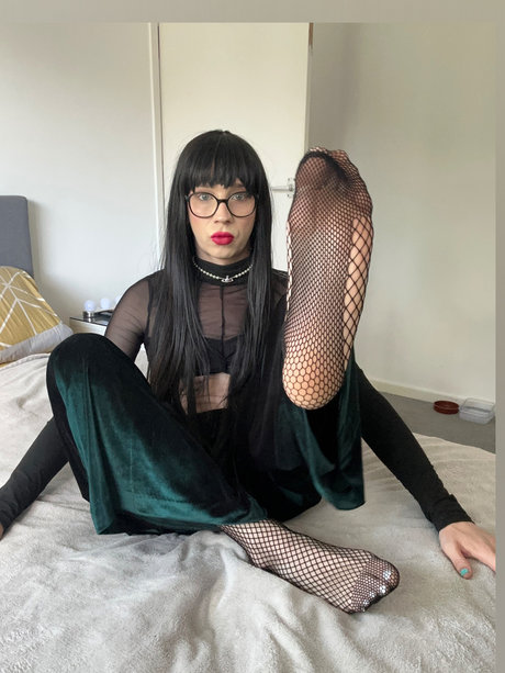 VikyTate model sexy photo