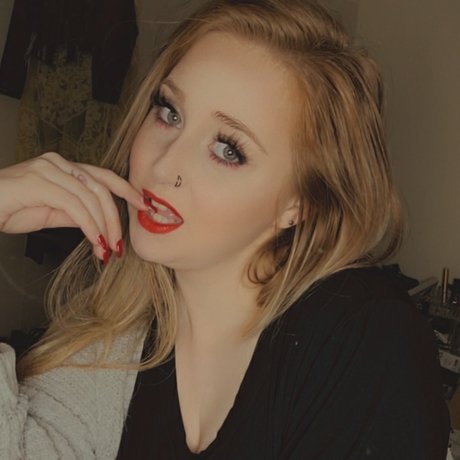 Miss Red pornstar nice pictures