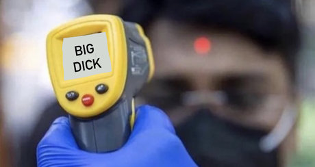 Hung Traveler star exclusive photo