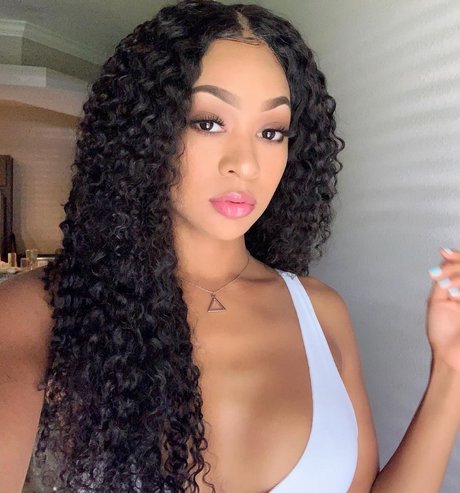 Modelish erotic model img