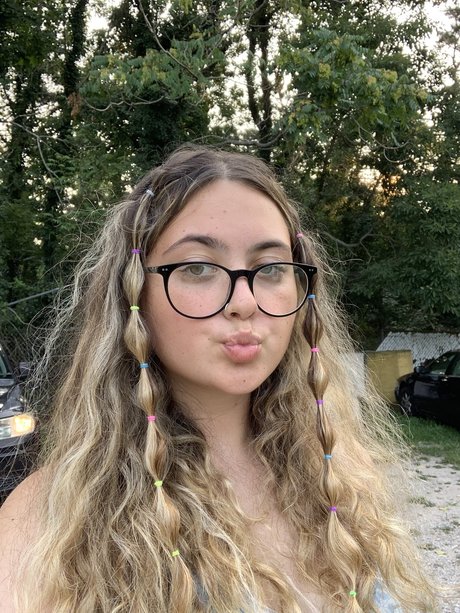 kar star xxx galleries