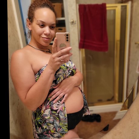 Call me Karma nice model picture